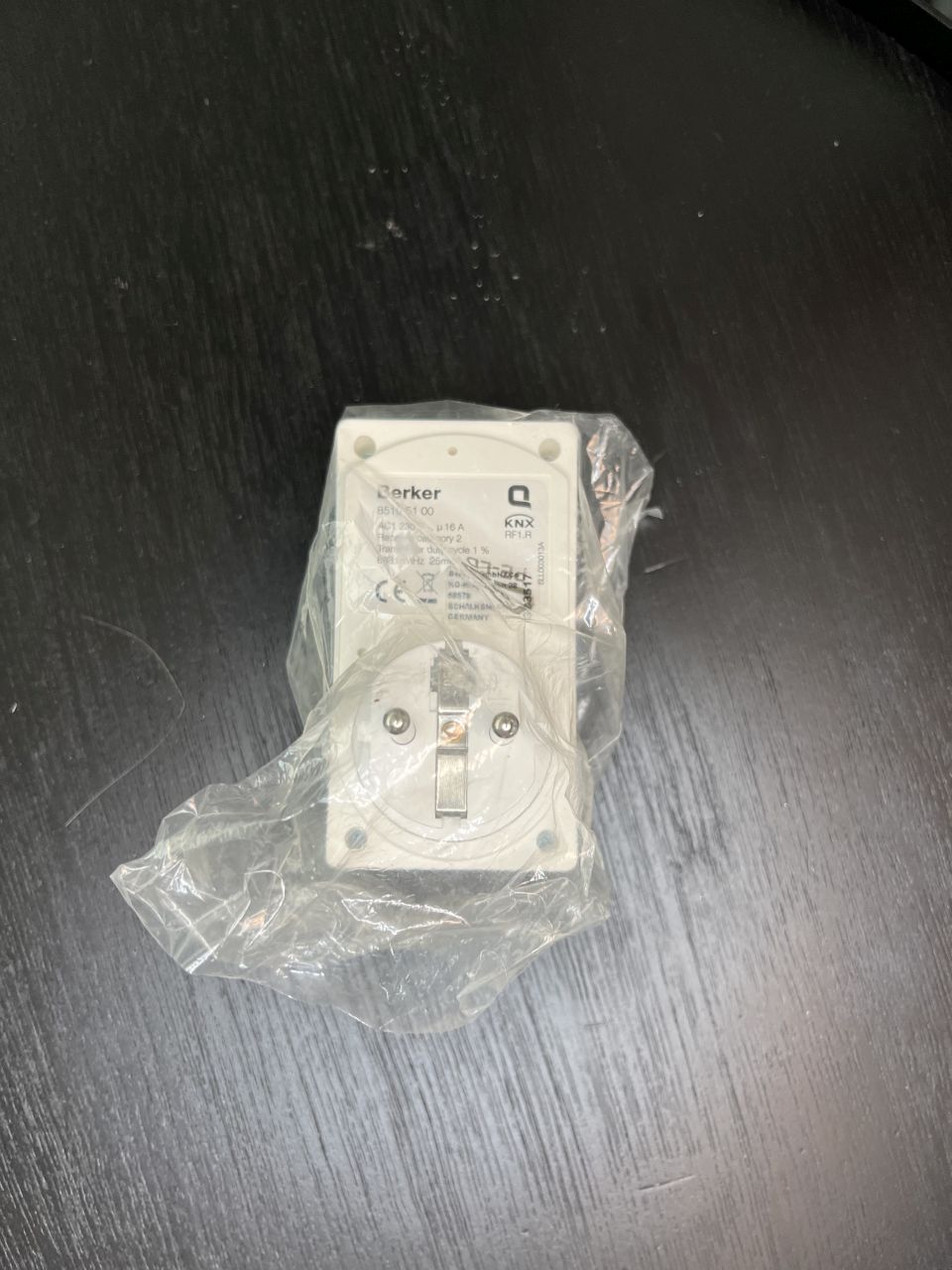 HBNET FUNK-ZWISCHENSTECKERPOLA    BERKER | 85105100 – Bild 2 von 2